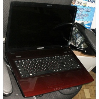 Ноутбук Samsung R780i (Intel Core i3 370M (2x2.4Ghz HT) /4096Mb DDR3 /320Gb /ATI Radeon HD5470 /17.3" TFT 1600x900) - Саратов